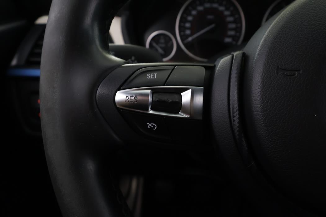 BMW 320 2013