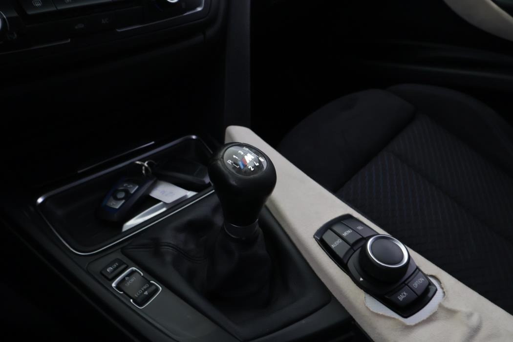BMW 320 2013
