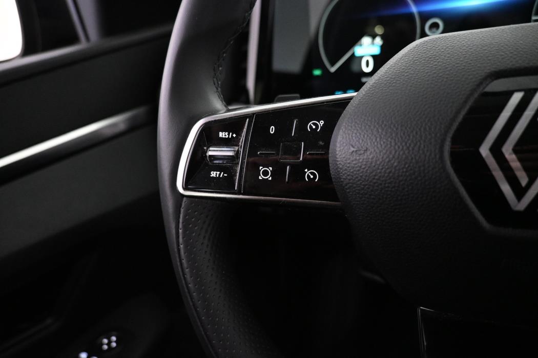 RENAULT Megane 2024
