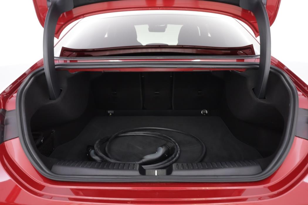 MERCEDES-BENZ CLA 2025