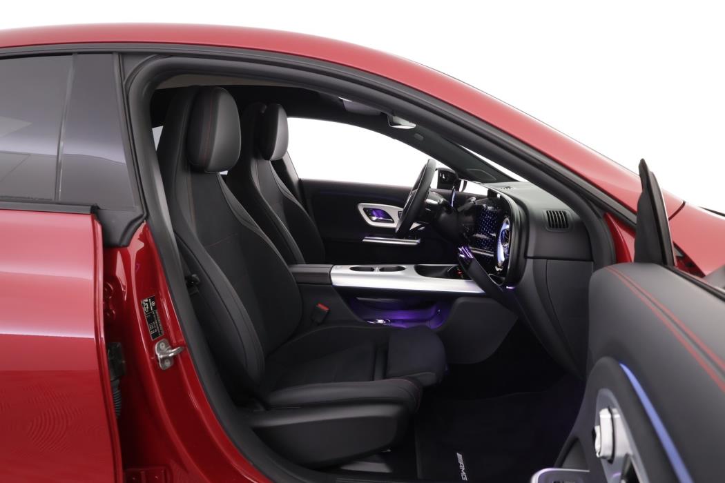MERCEDES-BENZ CLA 2025