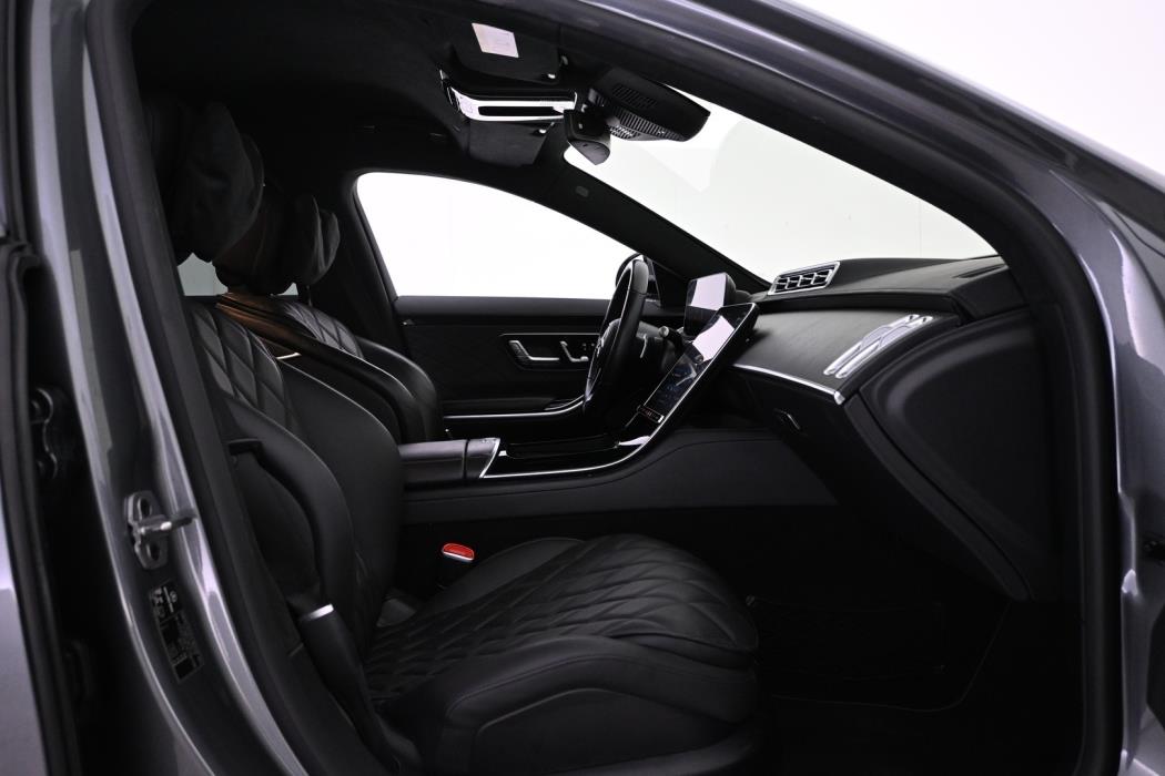 MERCEDES-BENZ S 2022