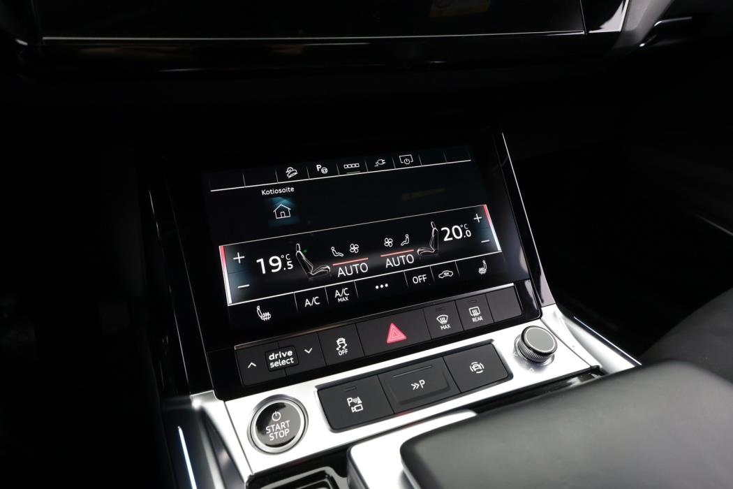 AUDI Q8 e-tron 2024