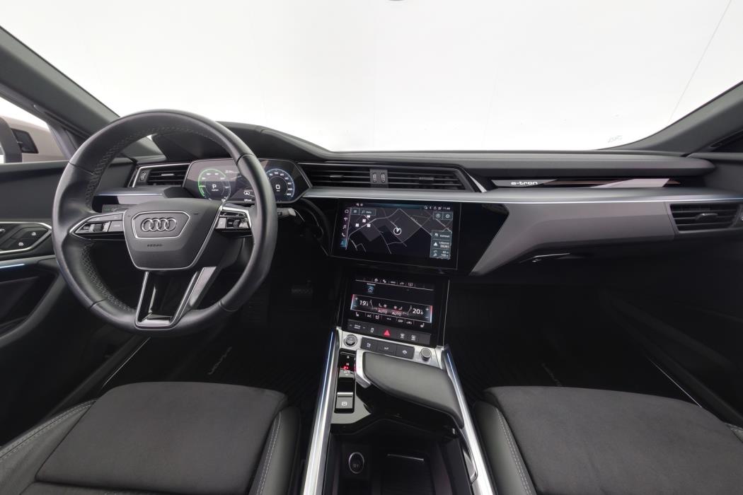 AUDI Q8 e-tron 2024