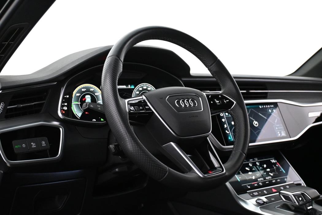 AUDI A6 2023