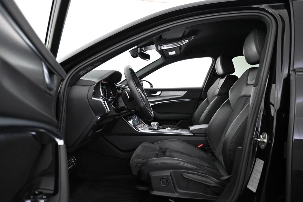 AUDI A6 2023
