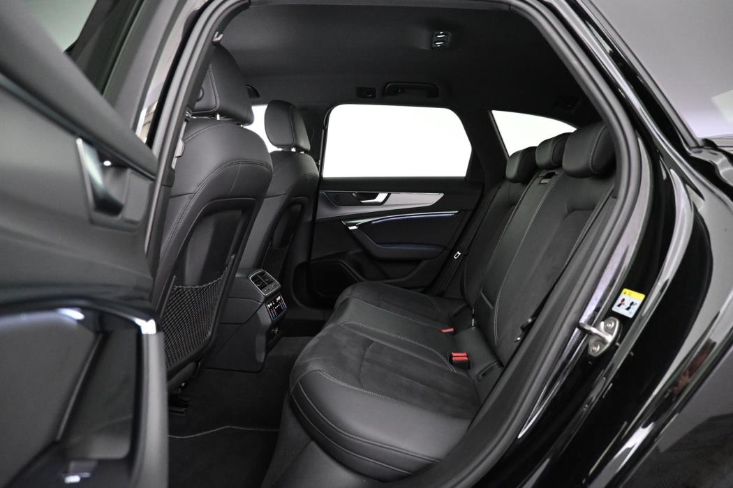 AUDI A6 2023