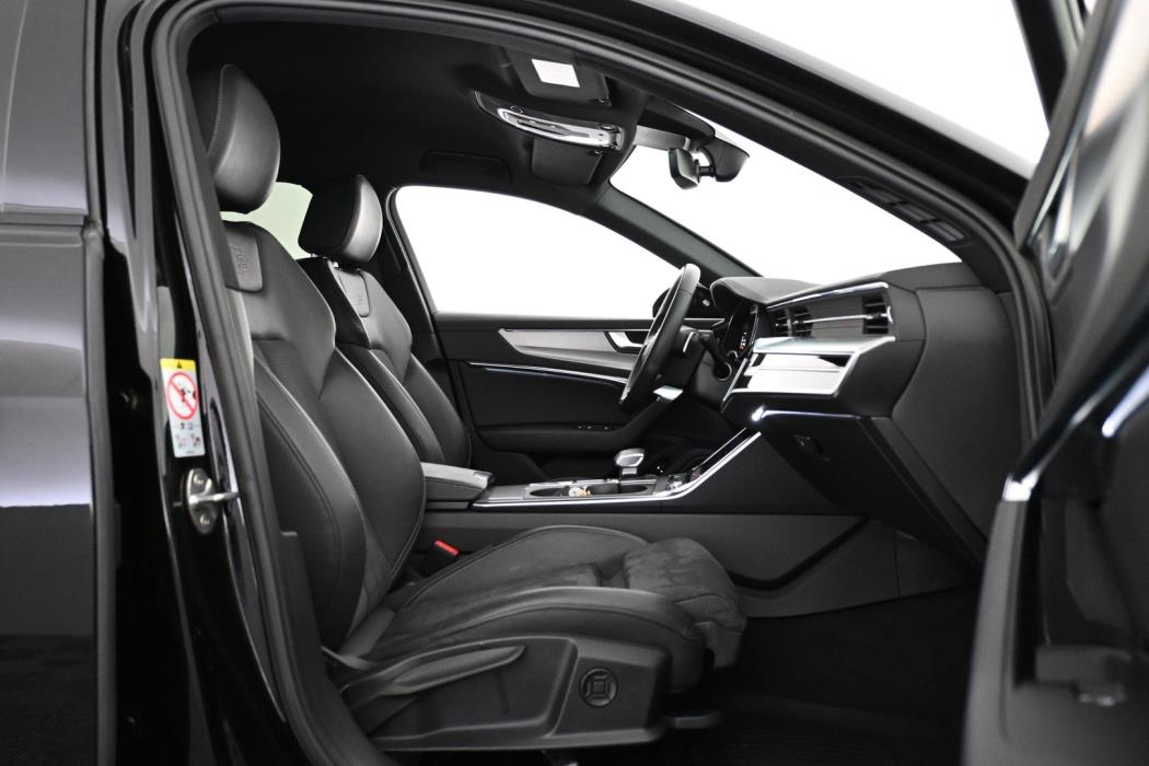AUDI A6 2023
