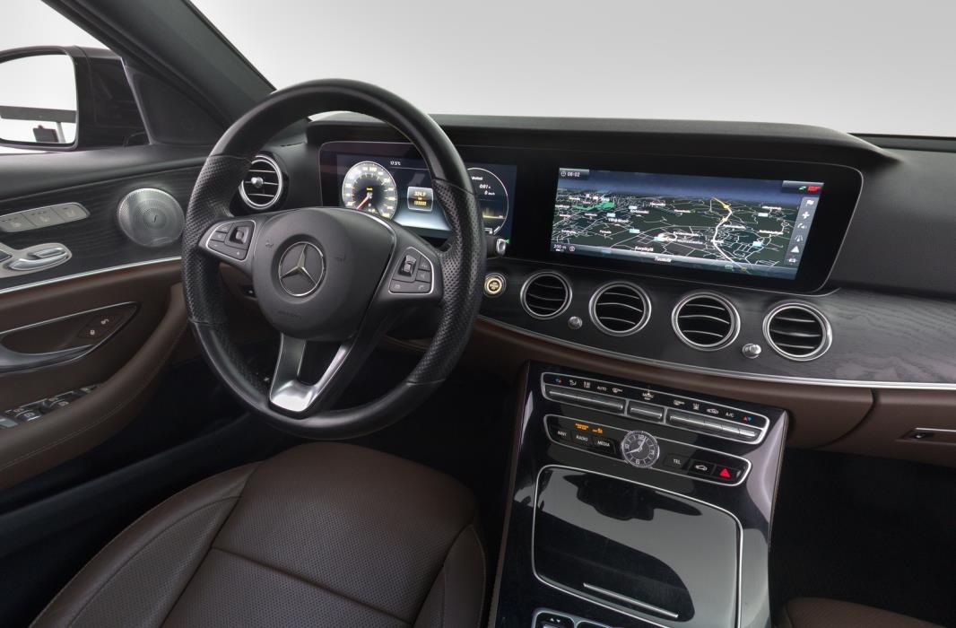 MERCEDES-BENZ E 2017