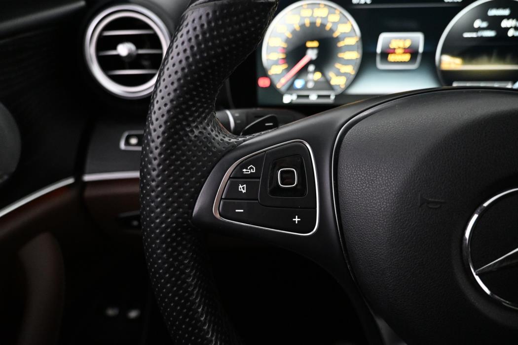 MERCEDES-BENZ E 2017