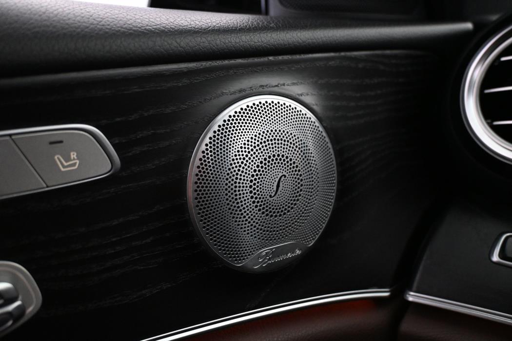 MERCEDES-BENZ E 2017