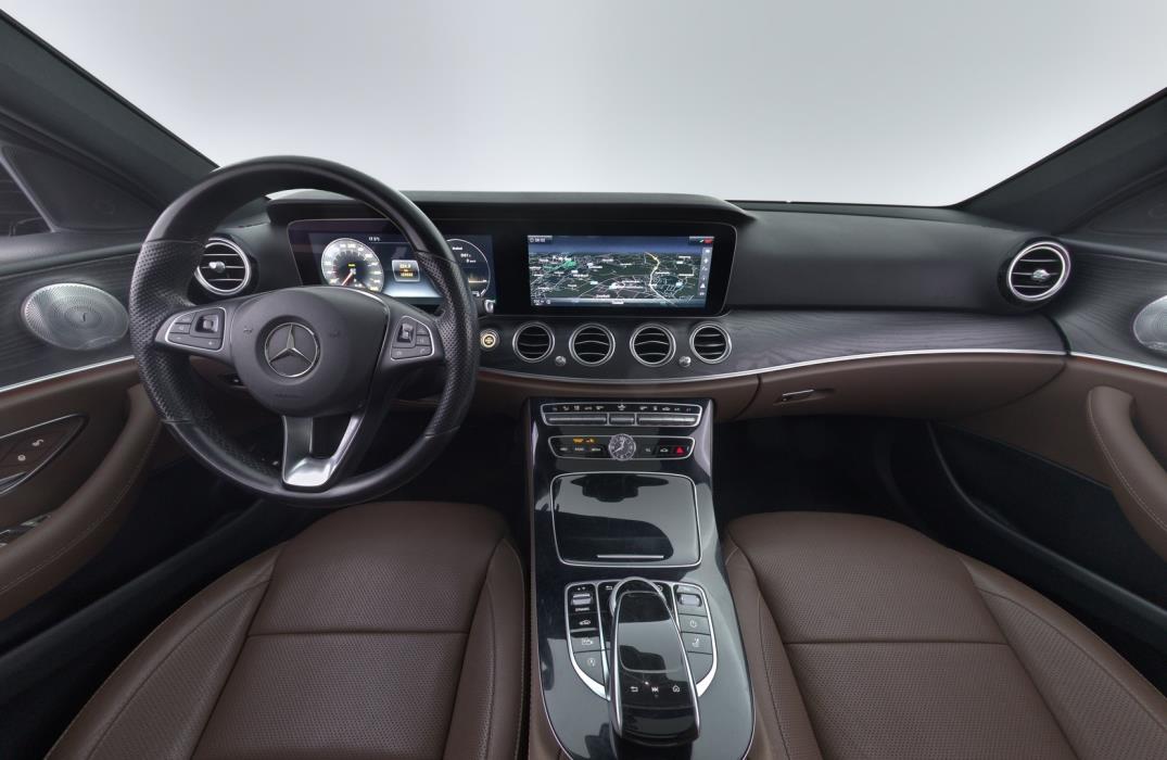 MERCEDES-BENZ E 2017