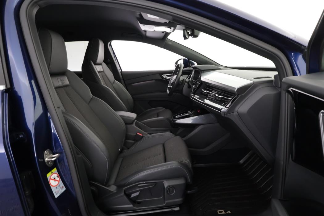 AUDI Q4 e-tron 2023