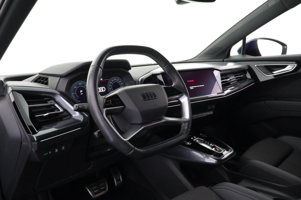 AUDI Q4 e-tron 2023