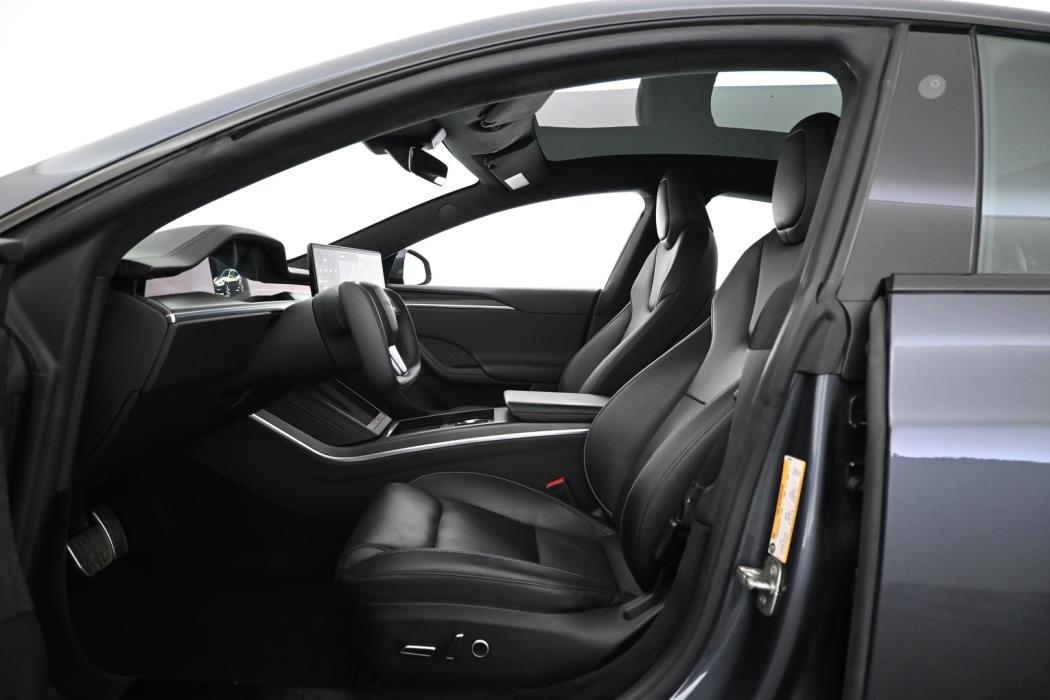 TESLA Model S 2023