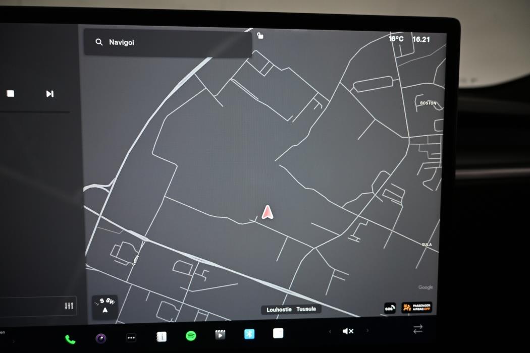 TESLA Model S 2023