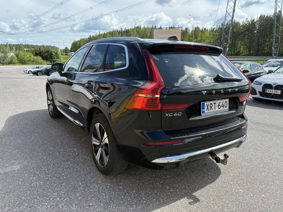 VOLVO XC60 2023