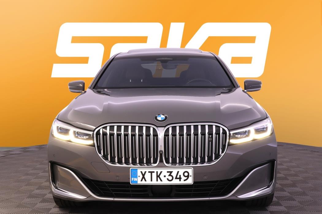 BMW 745 2020