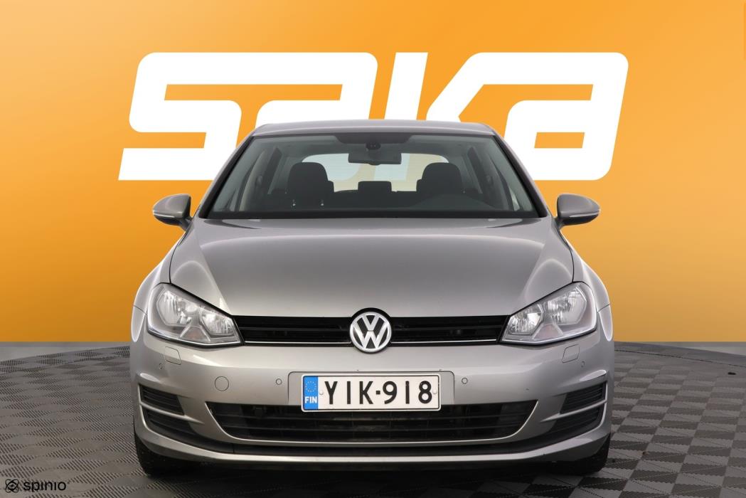 VOLKSWAGEN Golf 2014