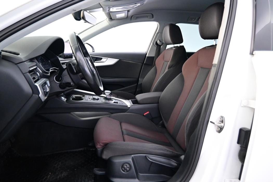 AUDI A4 2016