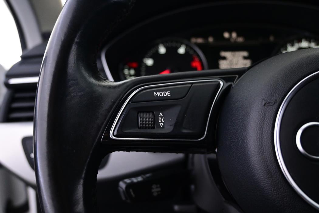 AUDI A4 2016