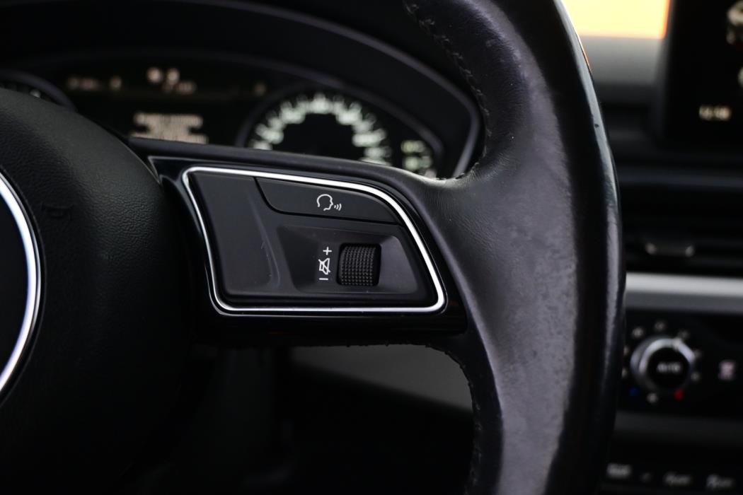 AUDI A4 2016