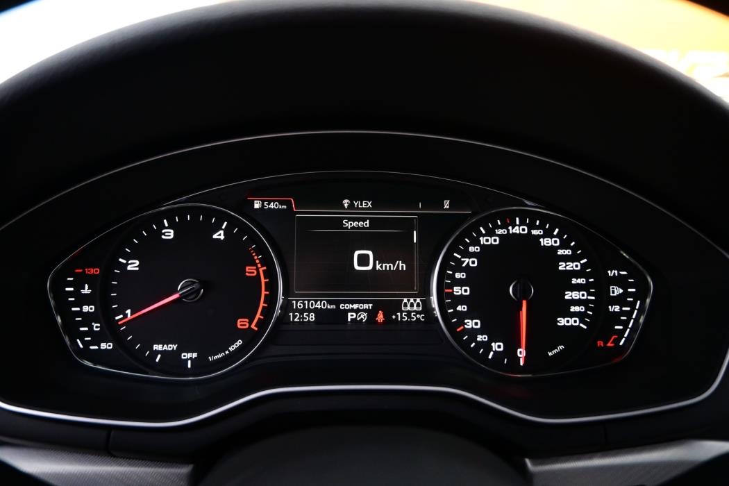 AUDI A4 2016