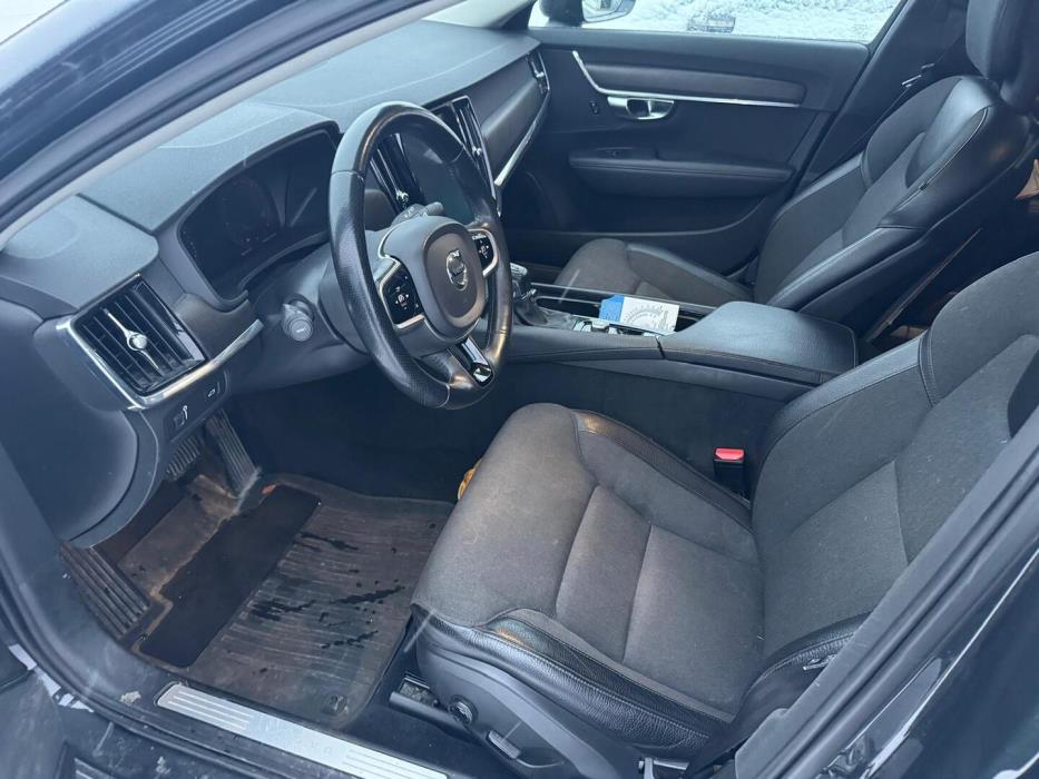 VOLVO V90 Cross Country 2017