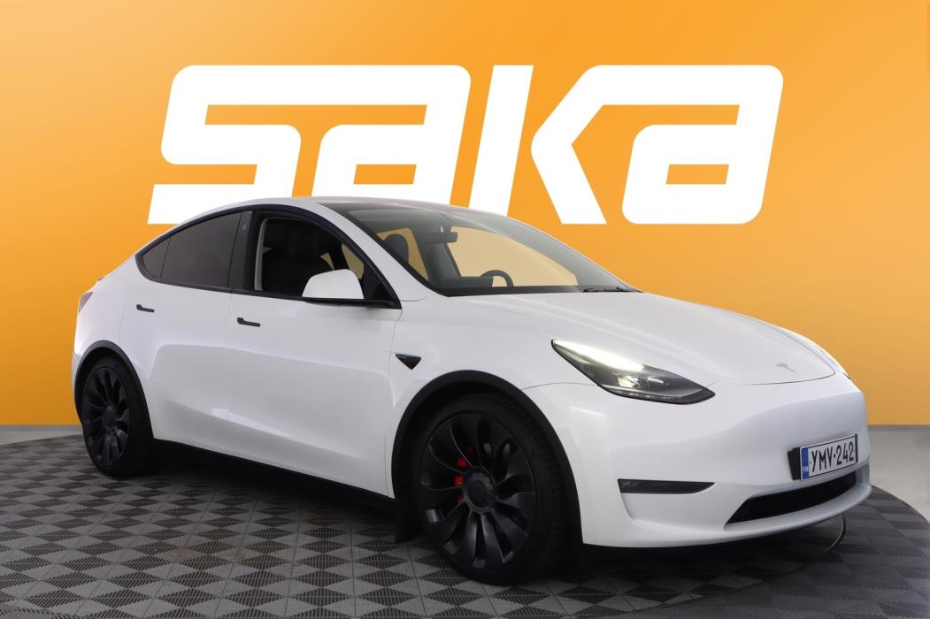 TESLA Model Y 2023