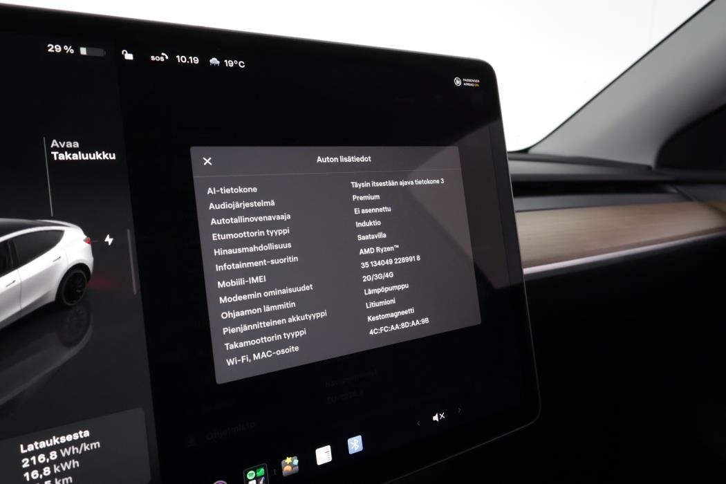 TESLA Model Y 2023