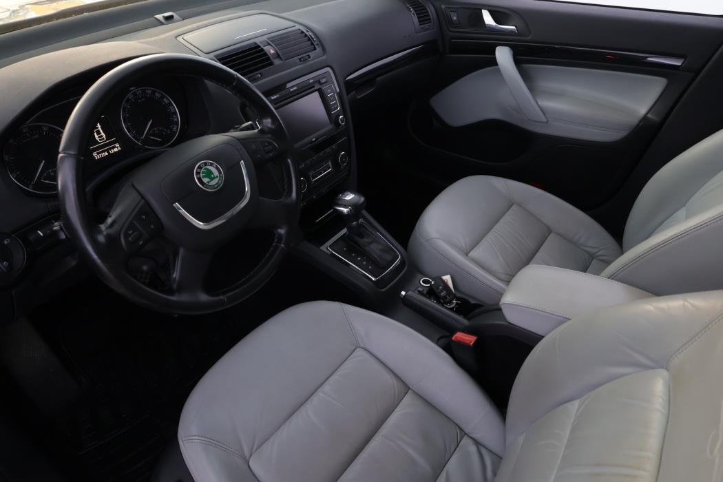 SKODA Octavia 2010