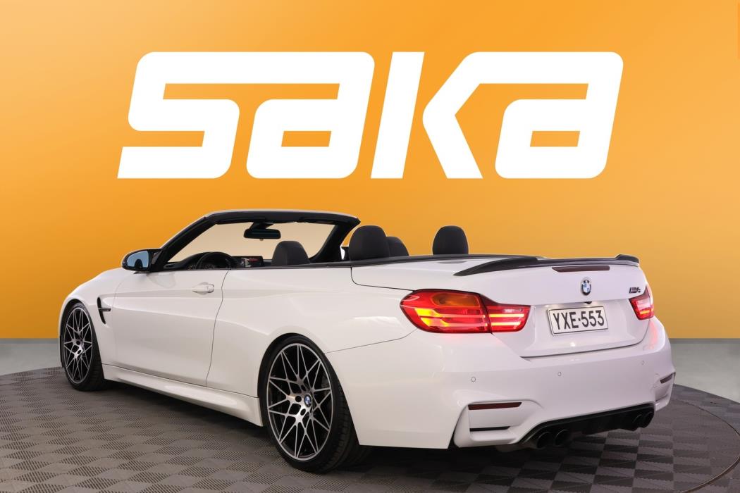 BMW M4 2015