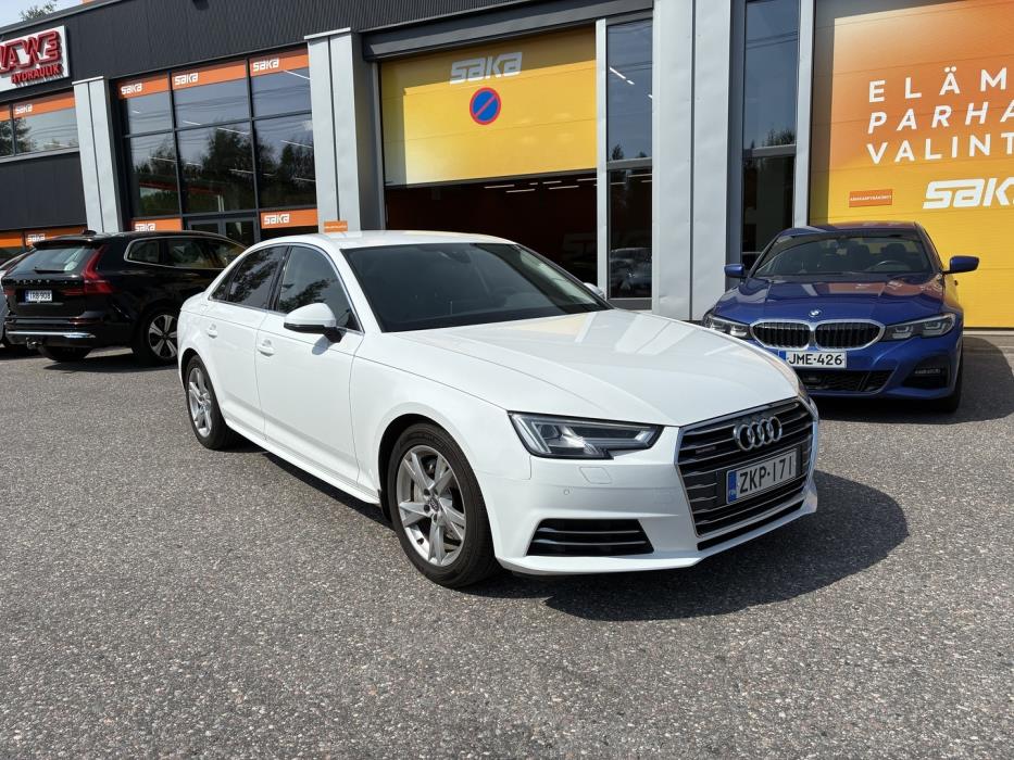 AUDI A4 2016