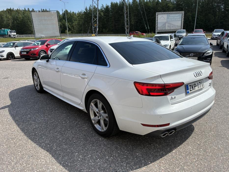 AUDI A4 2016