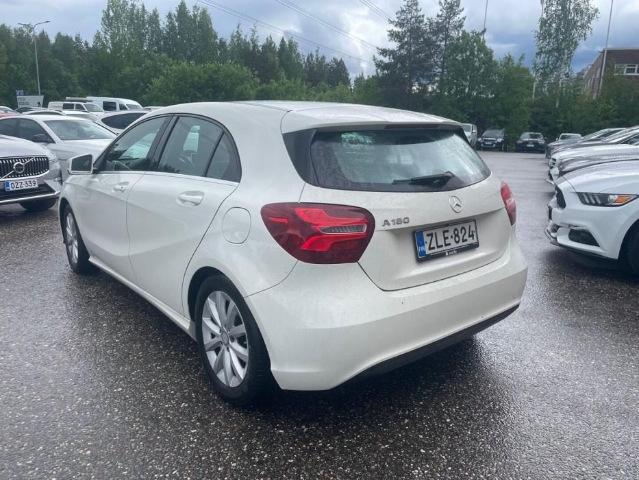 MERCEDES-BENZ A 2016