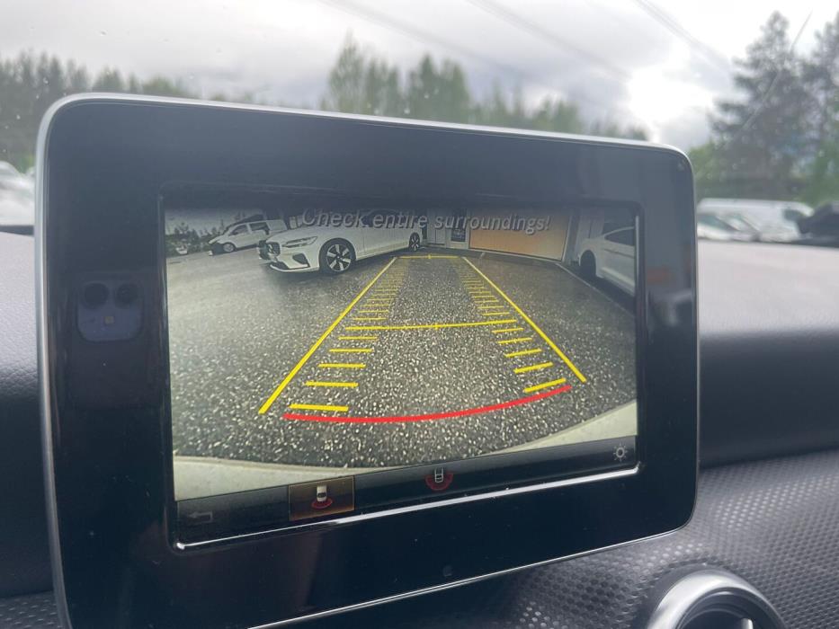 MERCEDES-BENZ A 2016