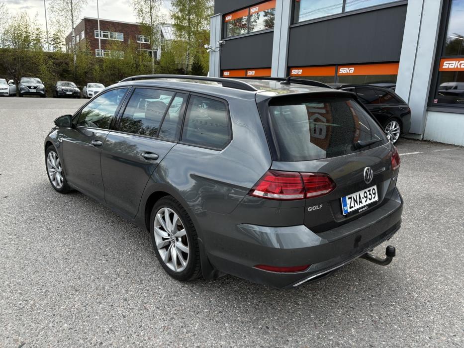 VOLKSWAGEN Golf 2020