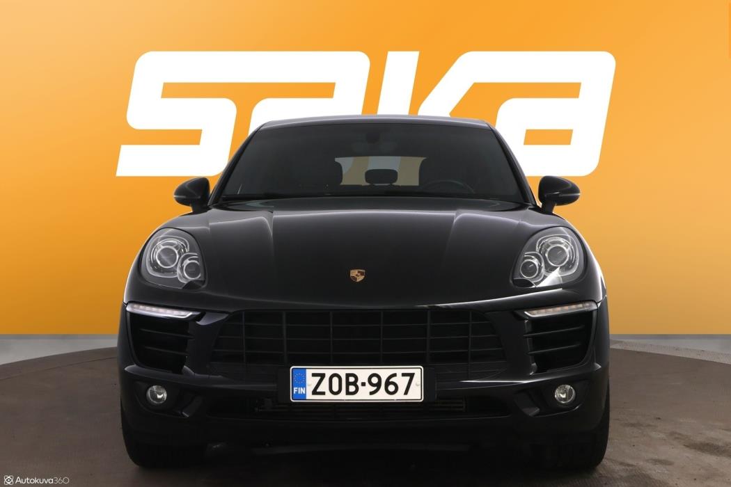 PORSCHE Macan 2015