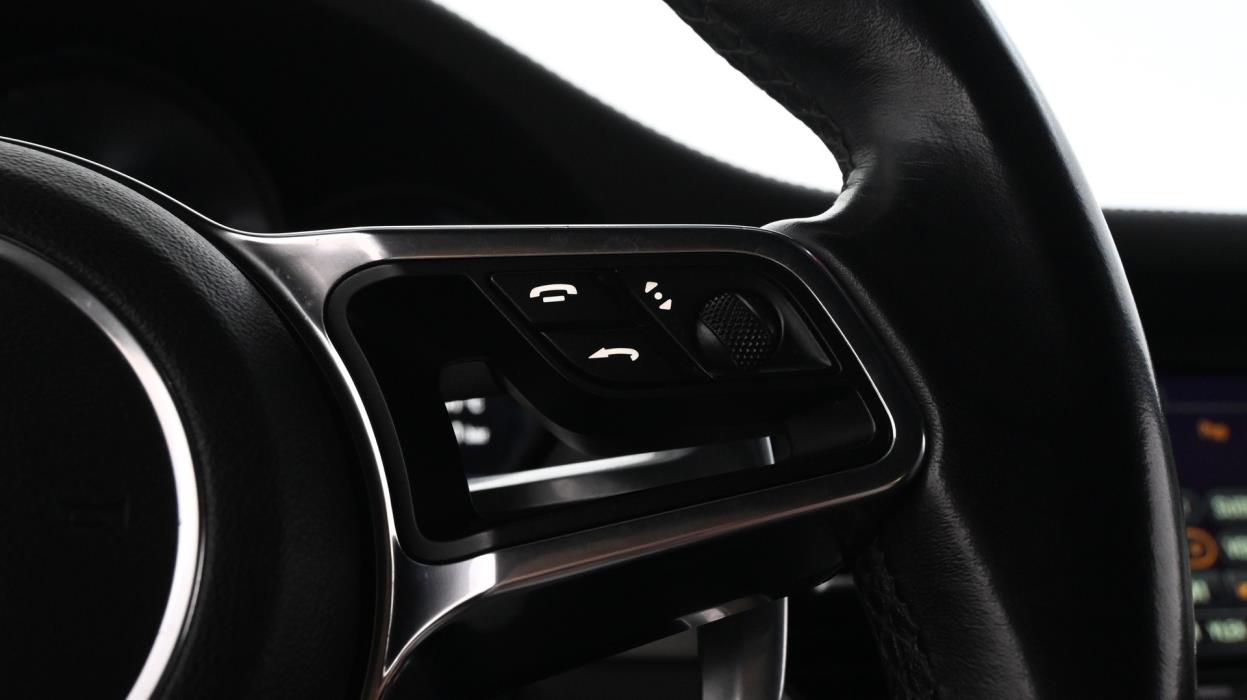 PORSCHE Macan 2015