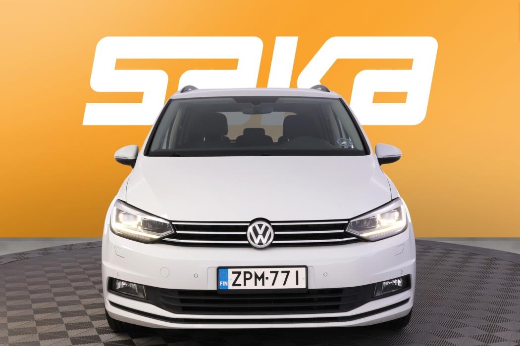 VOLKSWAGEN Touran 2017