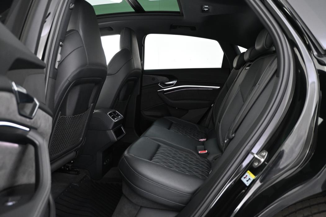 AUDI e-tron 2021