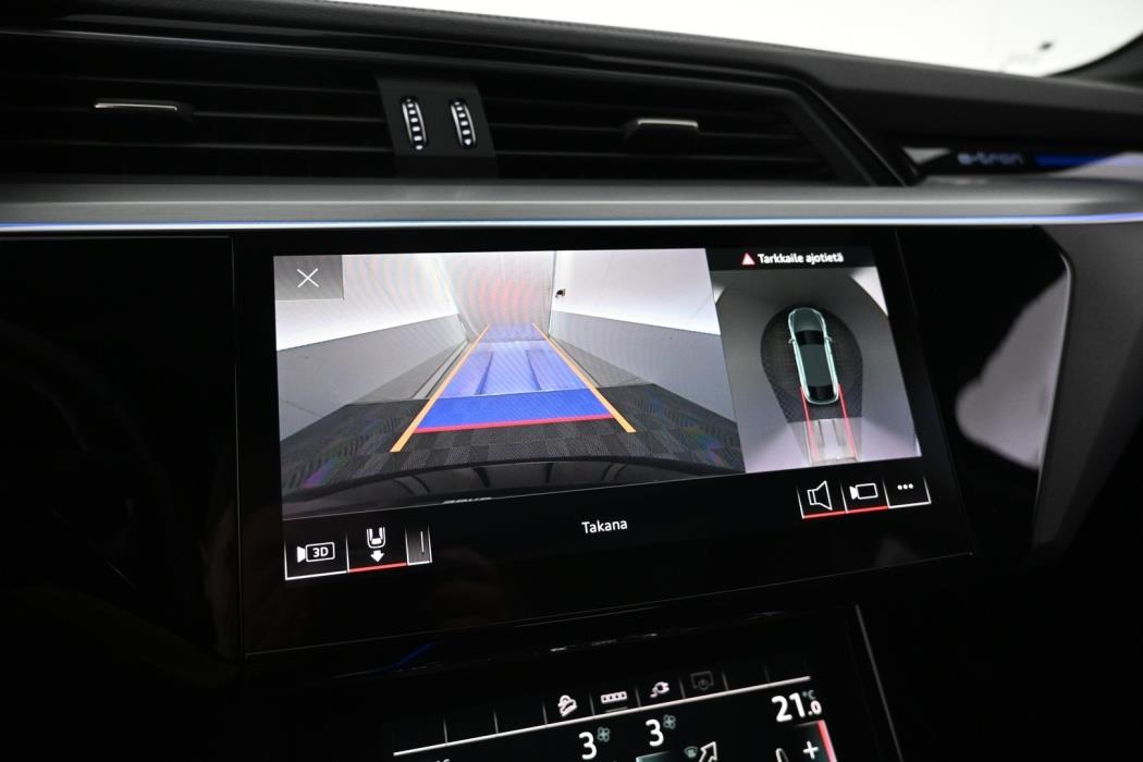 AUDI e-tron 2021