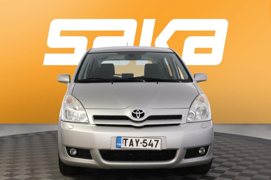 TOYOTA Corolla Verso 2007