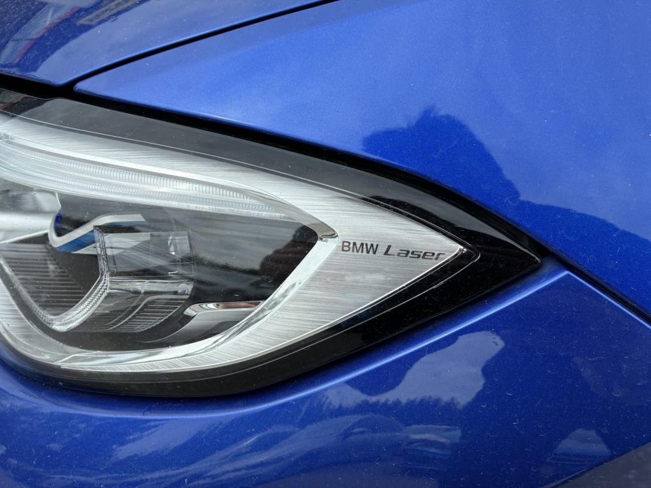 BMW 330 2019