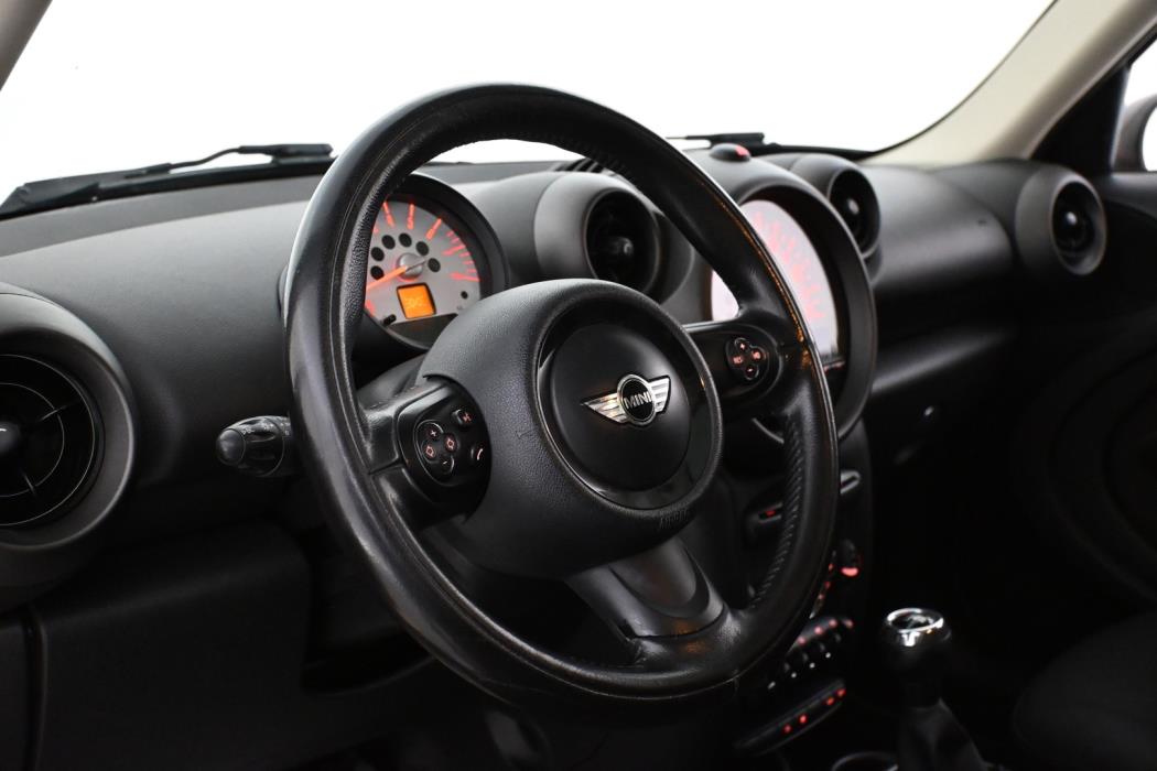 MINI COUNTRYMAN 2011