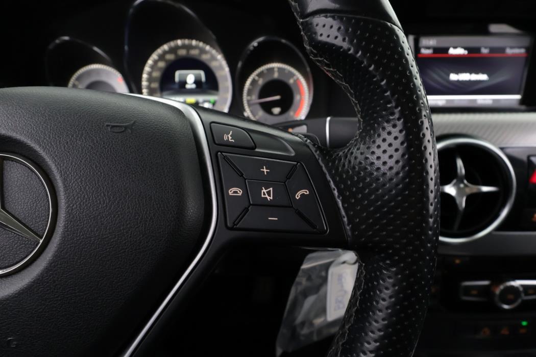 MERCEDES-BENZ GLK 2013