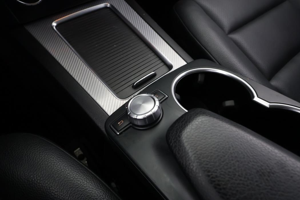 MERCEDES-BENZ GLK 2013