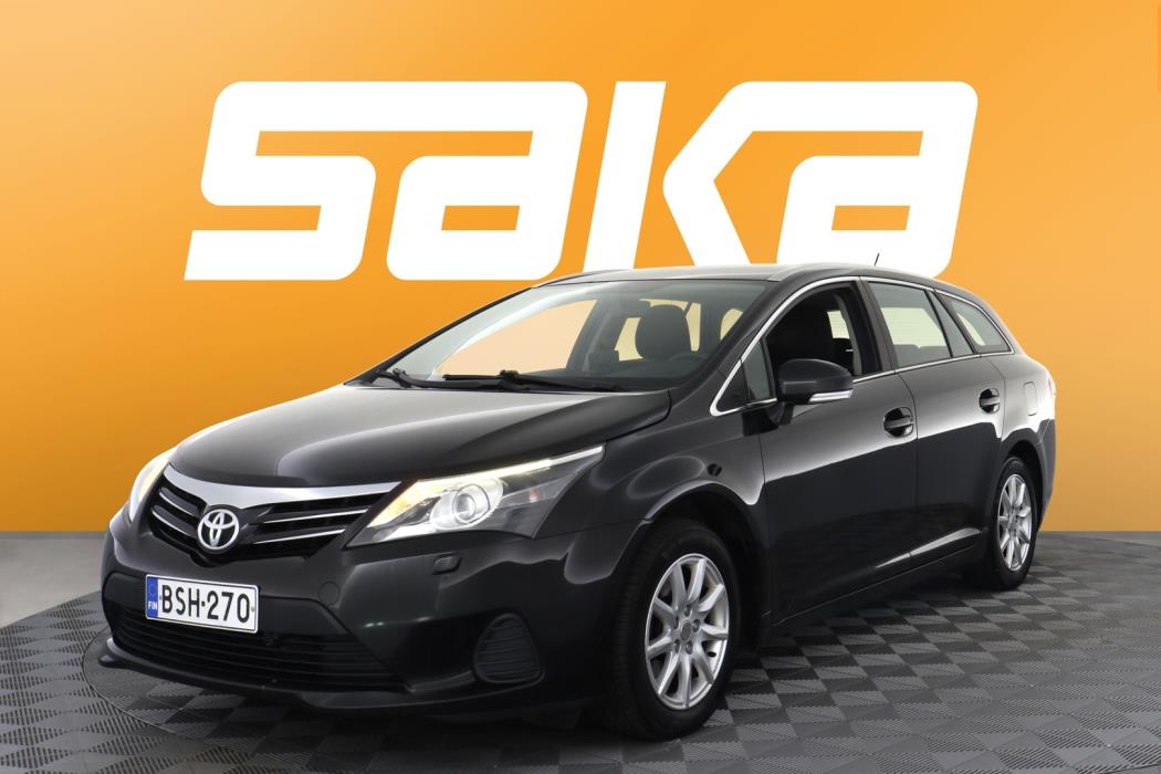 TOYOTA Avensis 2012