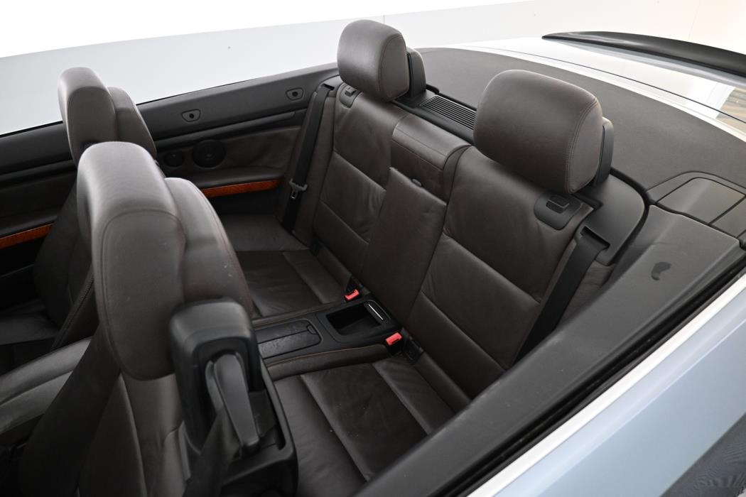 BMW 325 2009