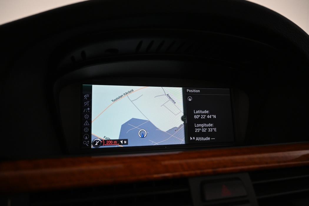 BMW 325 2009